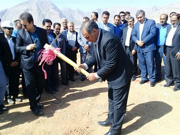 کلنگ احداث فاز اول خط ۲بیضا به زمین زده شد
