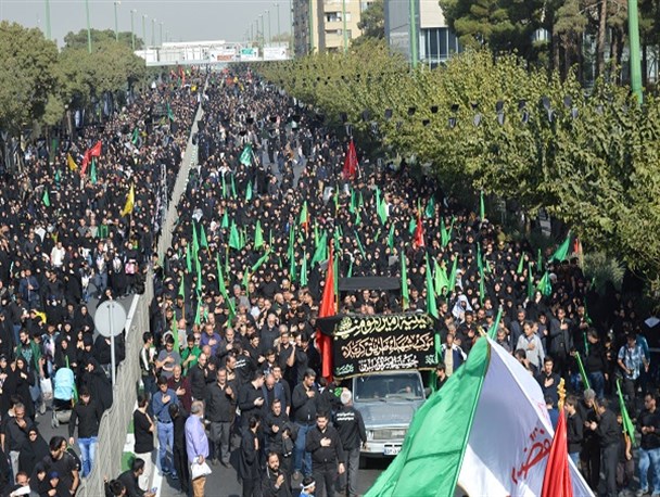 «لبیک یا حسین (ع)» در تهران طنین‌انداز شد