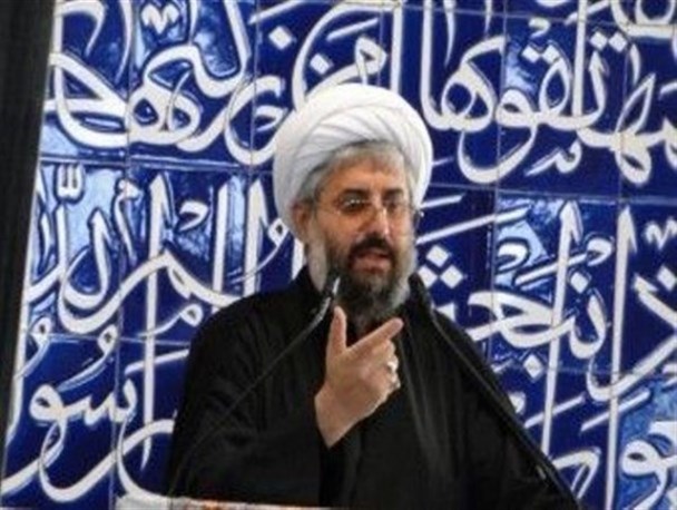 اهالی رسانه خود را به گروه ها و احزاب سیاسی محدود نکنند