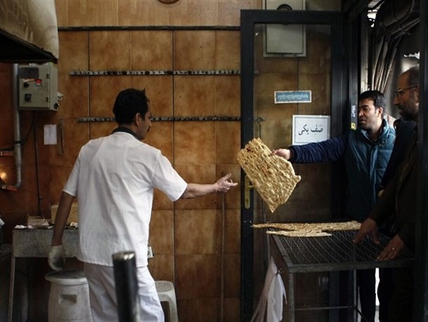 تشدید نظارت بر نانوایی ها/ فعالیت اقتصادی اصناف نباید مانع رعایت پروتکل های بهداشتی شود