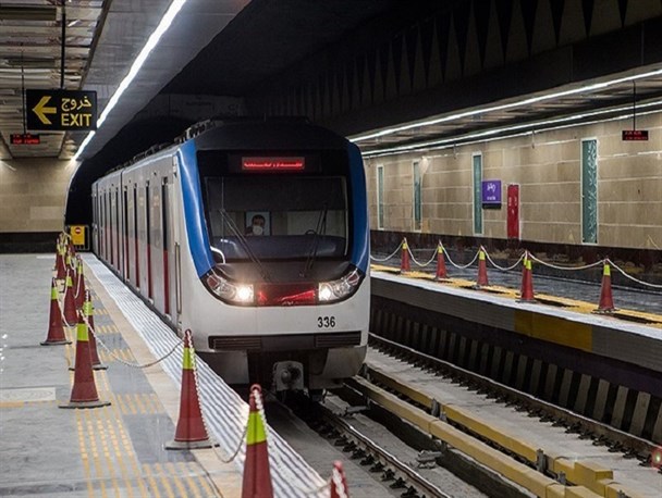 کمبود یک هزار و ۶۰۰ واگن در متروی تهران/ شهرداری باید اعتبار ویژه ای برای توسعه مترو پایتخت اختصاص دهد