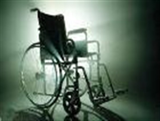 معلولی که در راه خدا صدقه می دهد+تصاویر
