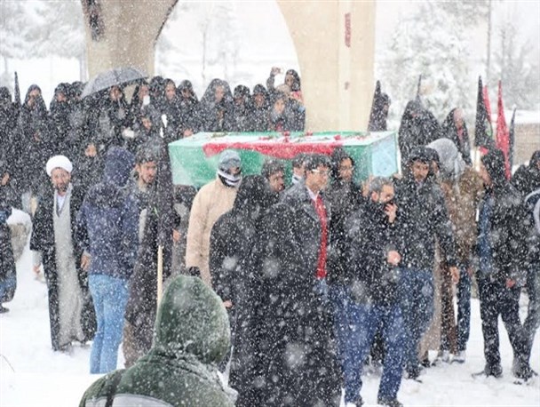16 آذر متفاوت امسال در دانشگاه های قم + تصاویر