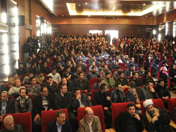 مراسم روز دانشجو در دانشگاه آزاد اسلامی فیروزکوه برگزار شد