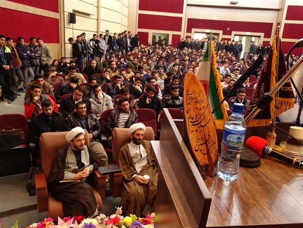 وقتی رئیس دانشگاه تحمل سخنان انتقادی یک دانشجو را ندارد/ تلاش مدعیان آزادی بیان، برای خاموش کردن صدای مخالف
