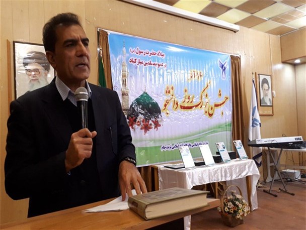 از دانشجویان دانشگاه آزاد تربت جام تجلیل شد