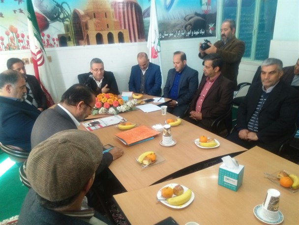 عملکرد مسئولان، شاخص خوبی برای قضاوت مردم