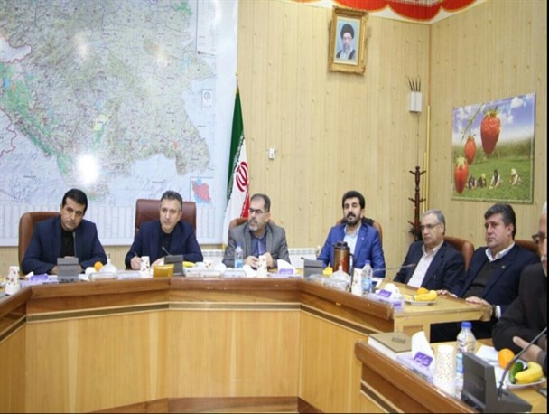 برگزاری اولین جلسه شورای گفتگوی کارگر، کارفرما و دولت در جوی مملو از انتقاد