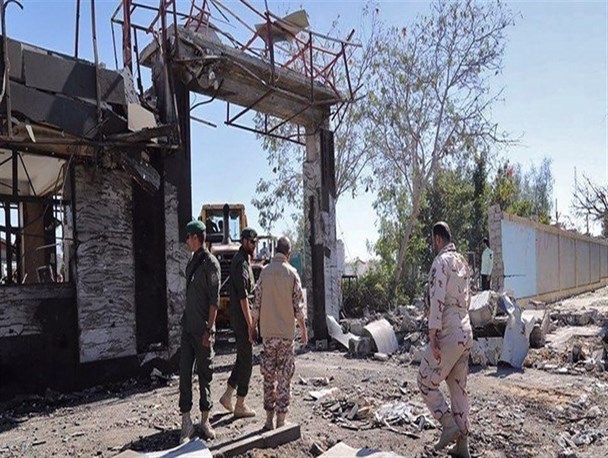 10 مظنون حادثه تروریستی چابهار دستگیر شدند/ لزوم رسیدگی مسئولین به قاچاق بنزین و نفت سفید در استان های مرزی کشور