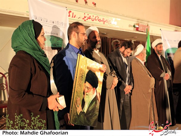 تقدیر از عوامل شیار ۱۴۳ در سینما قدس مشهد+تصاویر
