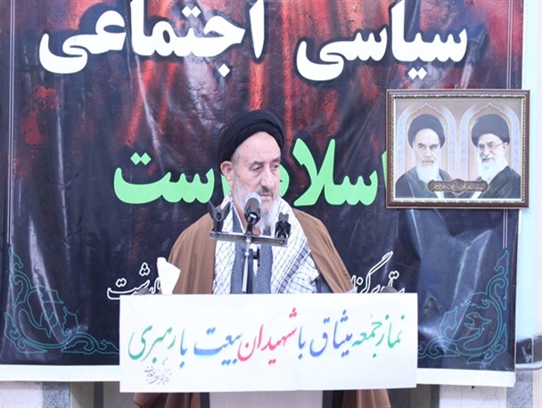 آگاه سازی مردم از نقشه دشمنان وظیفه افراد دیندار است
