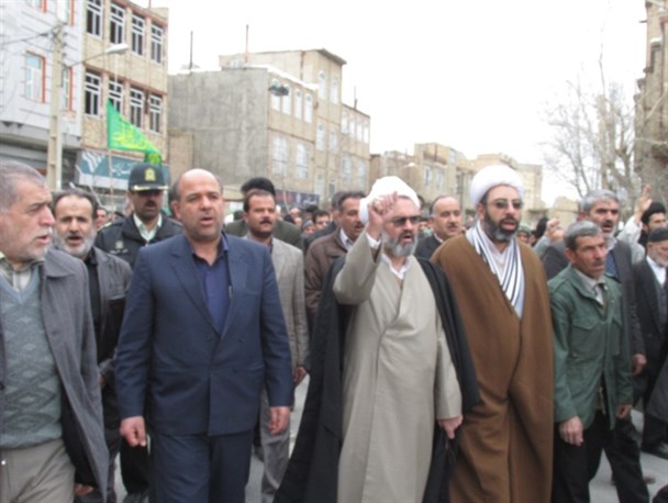 راهپیمایی محکومیت عربستان در اعدام شیخ نمر در خنداب + عکس