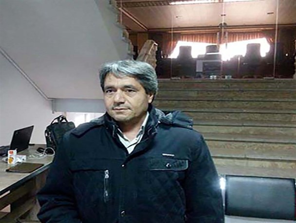 رئیس اسبق شورای شهر نقده از نامزدی انتخابات دهم مجلس انصراف داد