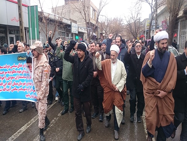 راهپیمایی نمازگزاران بستان آباد در اعتراض به اقدامات رژیم آل سعود برگزار شد+عکس