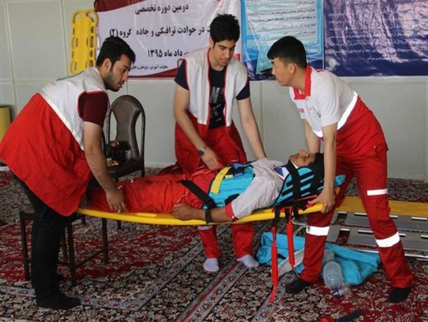 آموزش امدادی در 10 مدرسه دیر اجرا شد