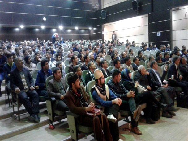 همایش بررسی فرهنگ و زبان قوم کهن "لک" در دلفان برگزار شد+ گزارش تصویری