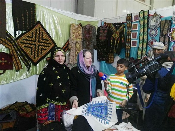 غرفه هنرمندان ایرانشهر در دومین نمایشگاه توانمندی های روستاییان و عشایر کشور