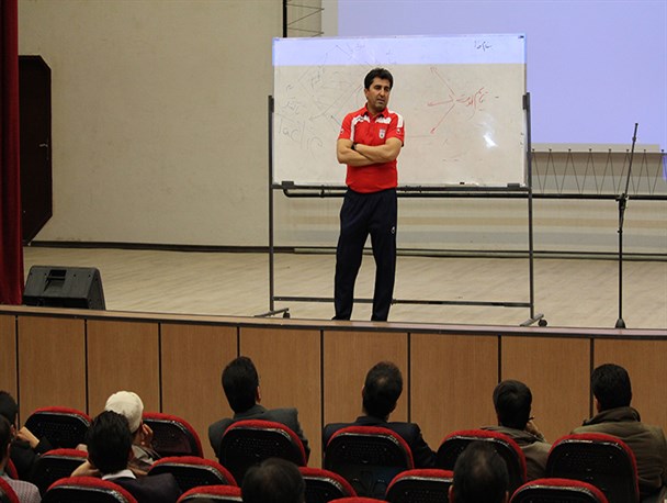 برگزاری کارگاه دانش افزایی فوتسال با حضور سرمربی تیم ملی در خلیل آباد + تصاویر
