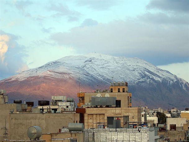 بارش برف و باران آسمان شمال فارس را فرا گرفت/ تعطیلی مدارس در اقلید و خرم بید