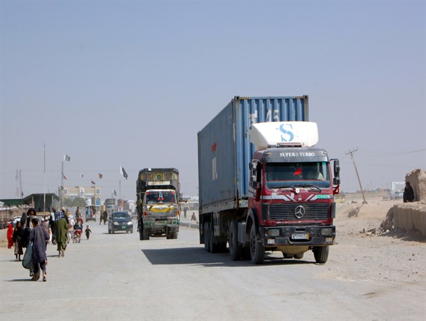 ۸۰ درصد تبادلات تجاری افغانستان از مرز دوغارون است