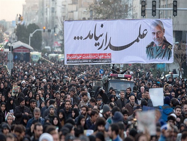 روایتی متفاوت از بزرگ‌ترین تشییع جنازه قرن؛ وقتی مردم بی‌صدا گریستند+تصاویر