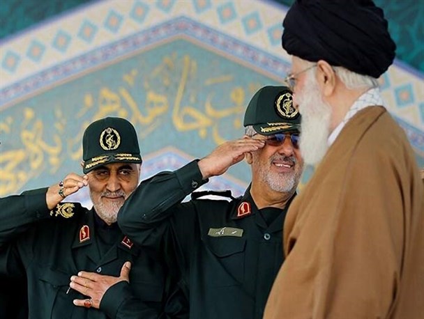 تاکید شهید سلیمانی بر تبعیت از ولایت فقیه نشات گرفته از بصیرت بود/ «جبهه فرهنگی» راه دشمن برای ضربه به جمهوری اسلامی