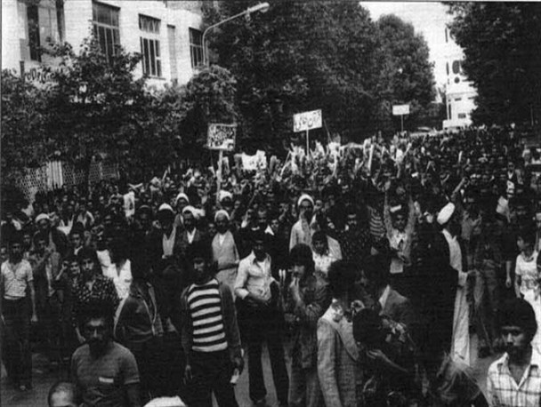 واقعه ۱۸ دی ۵۷؛ شناسنامه انقلابی مردم ساری/ رمز نامگذاری خیابان ۱۸ دی چه بود؟