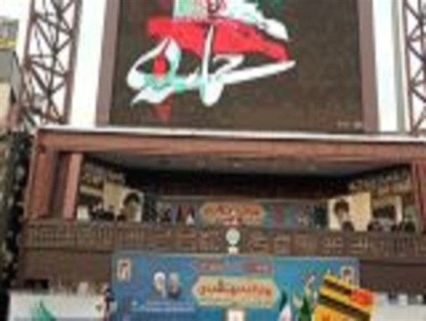 دشمن توان مقابله با مکتب حاج قاسم سلیمانی را ندارد/تاریکی فتنه مردم را از درک واقعیت‌ها غافل نکرد