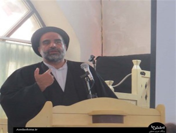مردم برای برافراشته ماندن پرچم انقلاب هزینه های سنگینی داده اندو هرگز از آرمان های انقلاب کوتاه نمی آیند