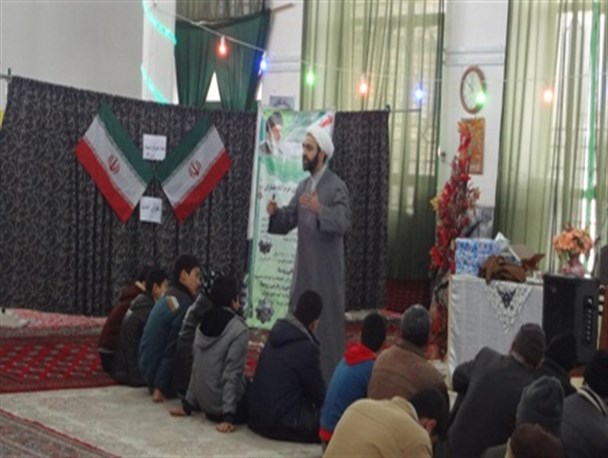 برگزاری کارگاه آموزشی مقابله با جنگ نرم در روستای خرم آباد چناران