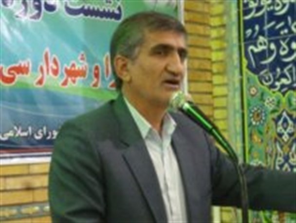آمدم محاکمه شوم خبری از شاکی نیست / ادارات ما در حال صرف چایی اند و کارگران شهرداری مشغول جمع آوری زباله