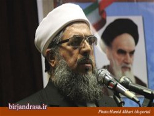 تمام ضربه‌هایی که به پیکره اسلام وارد شده بر اثر تفرقه و اختلاف بوده است