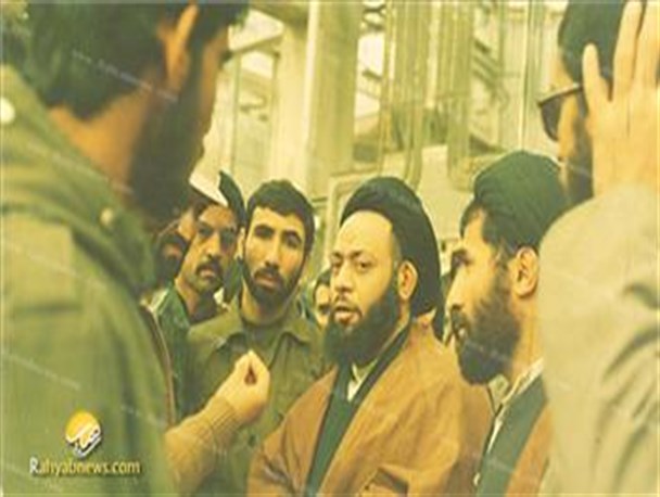 تصاویر منتشر نشده از آیت الله جزایری در روزهای انقلاب