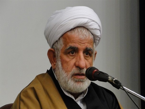یادواره ۲۶ لاله سرخ شهر رودهن برگزار شد