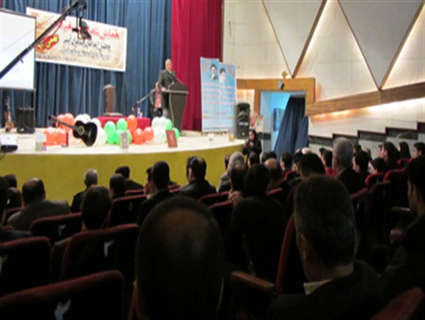 گزارش تصویری از همایش شعر و موسیقی فجر انقلاب اسلامی در ماسال