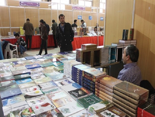 از بی رغتبی شهروندان تا بی میلی فروشندگان/ چرا نمایشگاه کتاب امسال بازدید کننده ندارد؟!