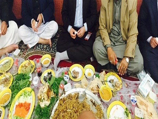 شام و نهار انتخاباتی ، فریب افکار عمومی در خرمشهر
