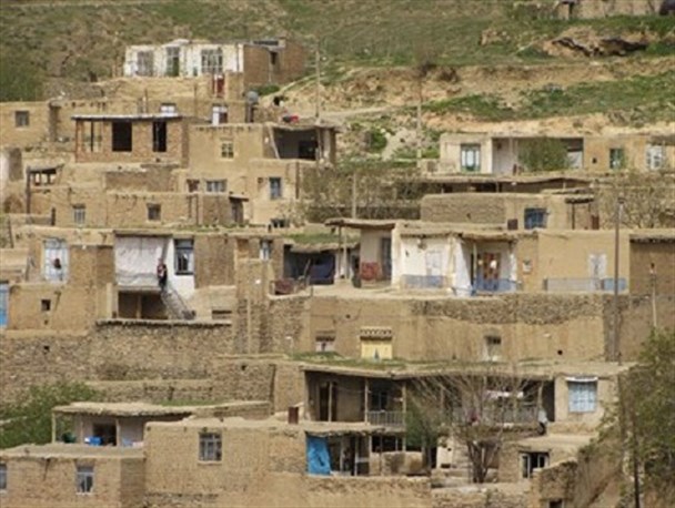 تعیین تکلیف سمت توسعه ۳۰ روستای استان، تا پایان سال جاری/ساخت و سازهای غیر مجاز در روستاهای حاشیه شهرها