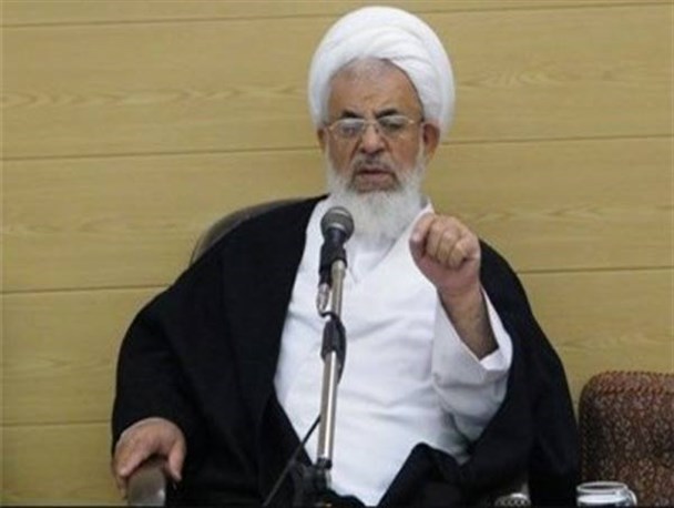 امام خمینی(ره) اتکا به بیگانگان را هدف گرفت / تجربه نشان داده که اتکا به دشمن و غرب کارساز نیست