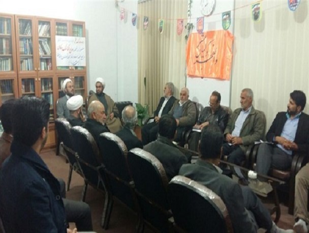 متفاوت بودن نماز جمعه هر هفته سبب جذب بیشتر می شود/حضور مسئول شورای سیاست گذاری ائمه جمعه فارس در بوانات + عکس