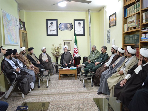 جوانان بسیجی باید محیط مسجد را زنده و پرنشاط سازند