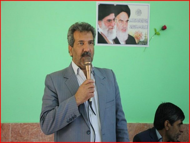 شعار اقتصاد مقاومتی نباید بر زمین بماند