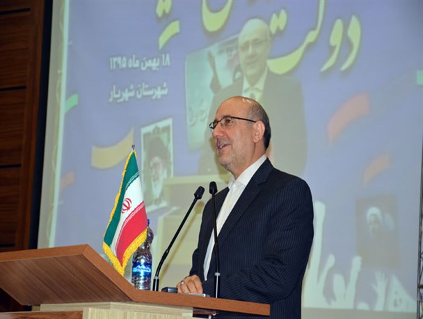 افراد کم اطلاع دستاوردهای دولت را زیر سوال می برند/اظهارات ترامپ نشان داد برجام بیهوده نبوده است