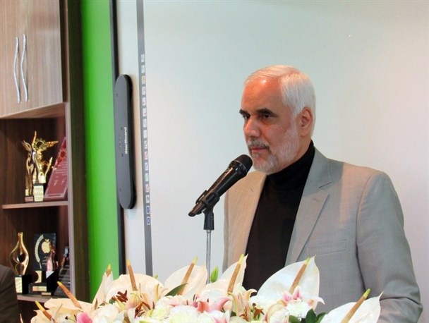 حضور در بازارهای جهانی و توسعه صادرات نیازمند حلقه واسط با تولیدکنندگان است