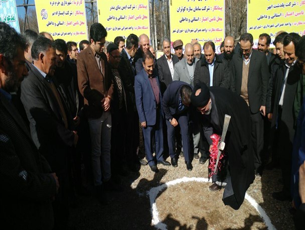 افتتاح و کلنگ زنی چندین طرح رفاهی و تولیدی در خرم دره