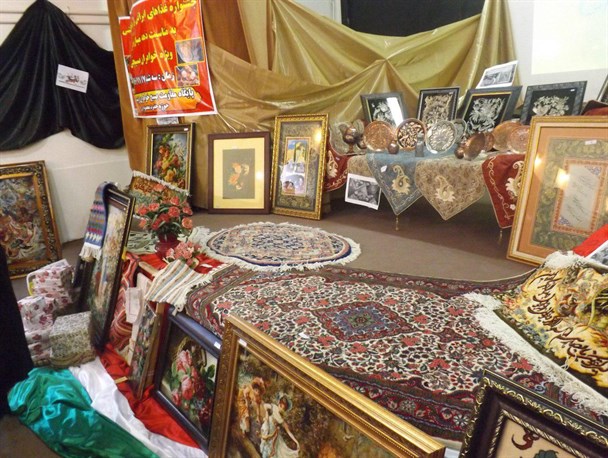 همایش رهروان فاطمی و نمایشگاه صنایع‌دستی و غذای سنتی در سامن برگزار شد/تصاویر