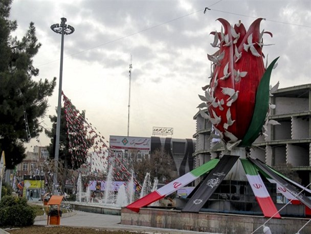 رنگ انقلاب بر میادین شهر اراک+تصاویر
