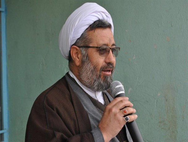 پیروی از مکتب امام(ره) و پاسداری از خون شهداء وظیفه هر ایرانی است