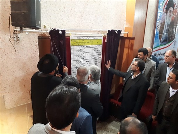 افتتاح و کلنگ زنی ۱۰۶ پروژه عمرانی در شهرستان لردگان+ تصاویر