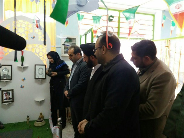 رونمایی از یادمان شهدای مدرسه شاهد گرمسار